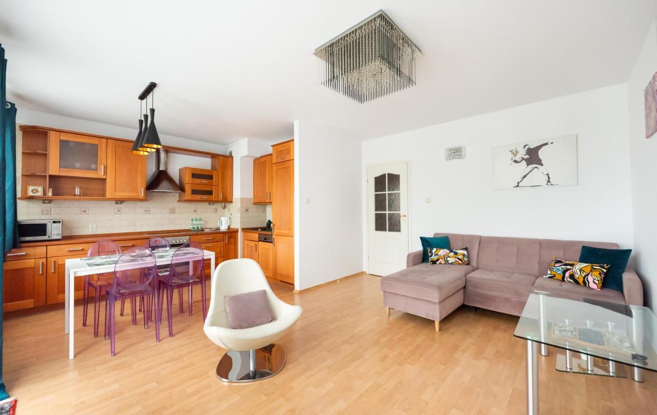Ken 54 2-Bedroom Apartment Warsaw Exterior photo